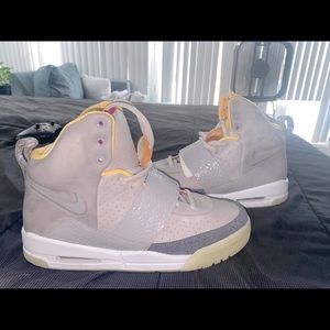 Nike Air Yeezy “Zen Grey”